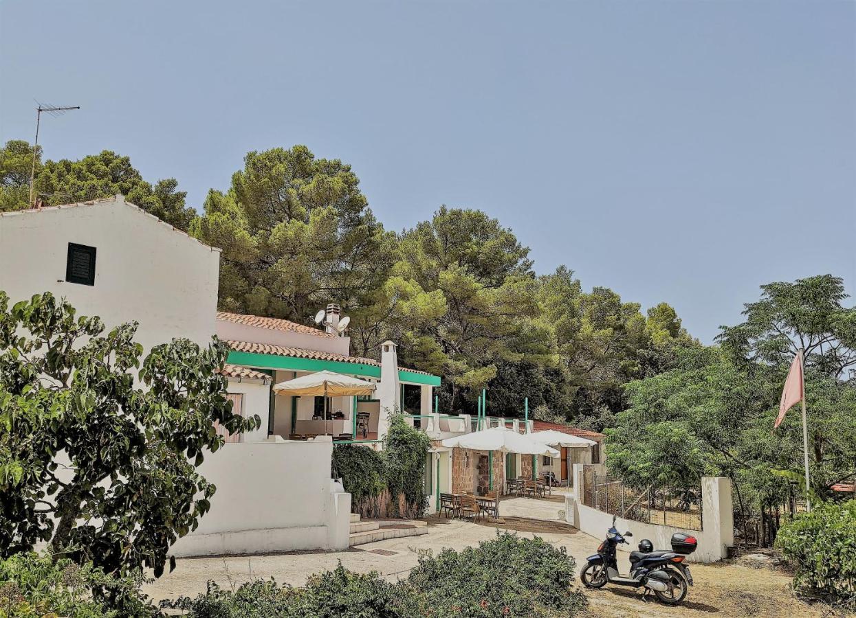 カルロフォルテ Cala Vinagra House Bed & Breakfast エクステリア 写真