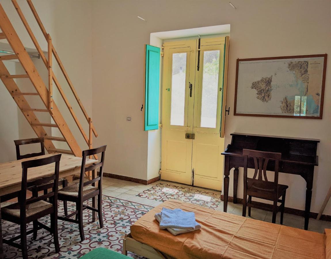 カルロフォルテ Cala Vinagra House Bed & Breakfast エクステリア 写真