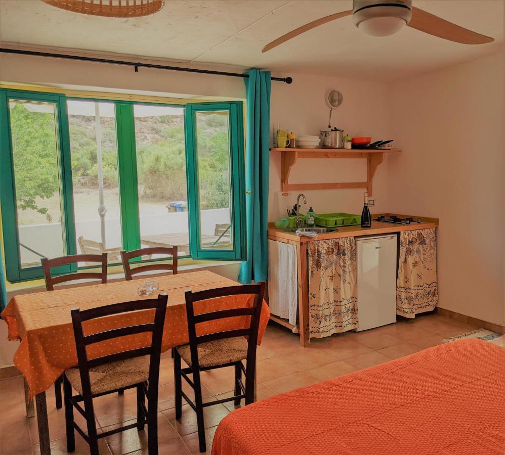 カルロフォルテ Cala Vinagra House Bed & Breakfast エクステリア 写真