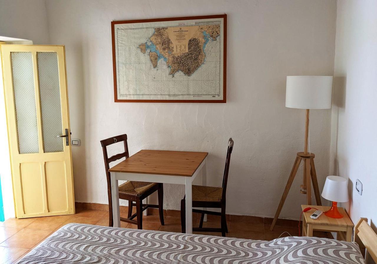カルロフォルテ Cala Vinagra House Bed & Breakfast エクステリア 写真