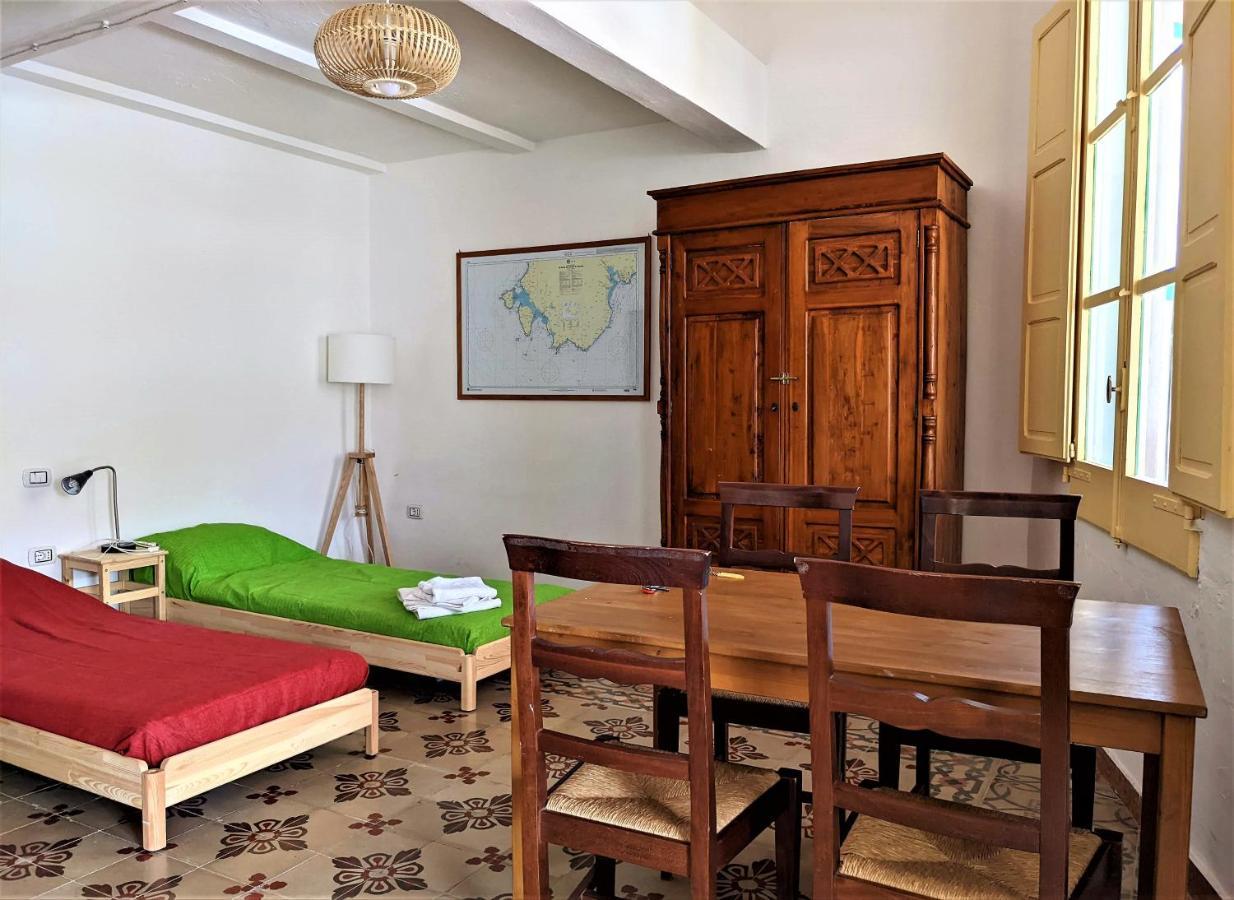 カルロフォルテ Cala Vinagra House Bed & Breakfast エクステリア 写真