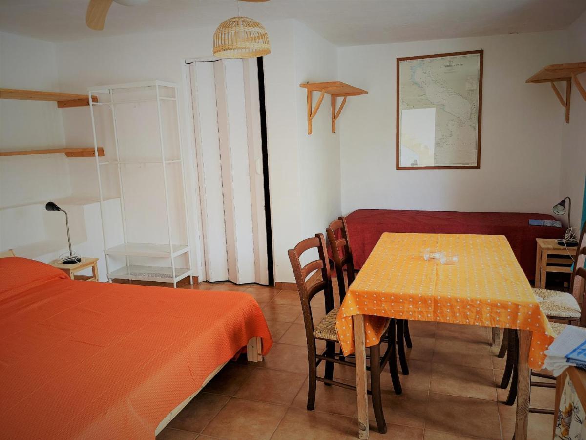 カルロフォルテ Cala Vinagra House Bed & Breakfast エクステリア 写真