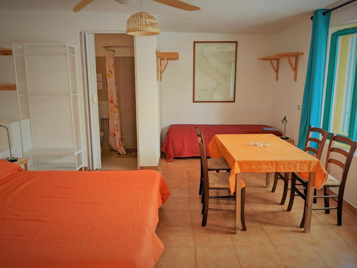 カルロフォルテ Cala Vinagra House Bed & Breakfast エクステリア 写真
